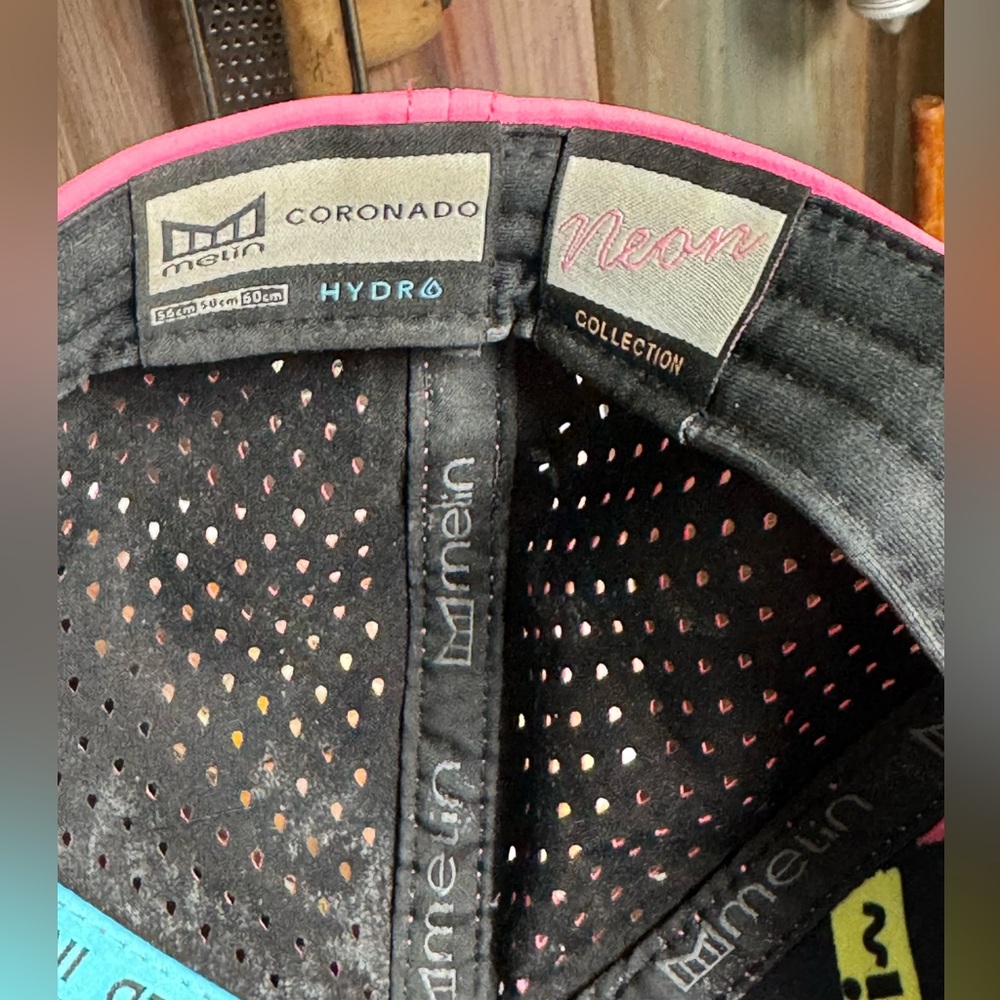 MELIN Hydro Coronado Drip Hat/Cap neon pink RARE - Picture 6 of 7